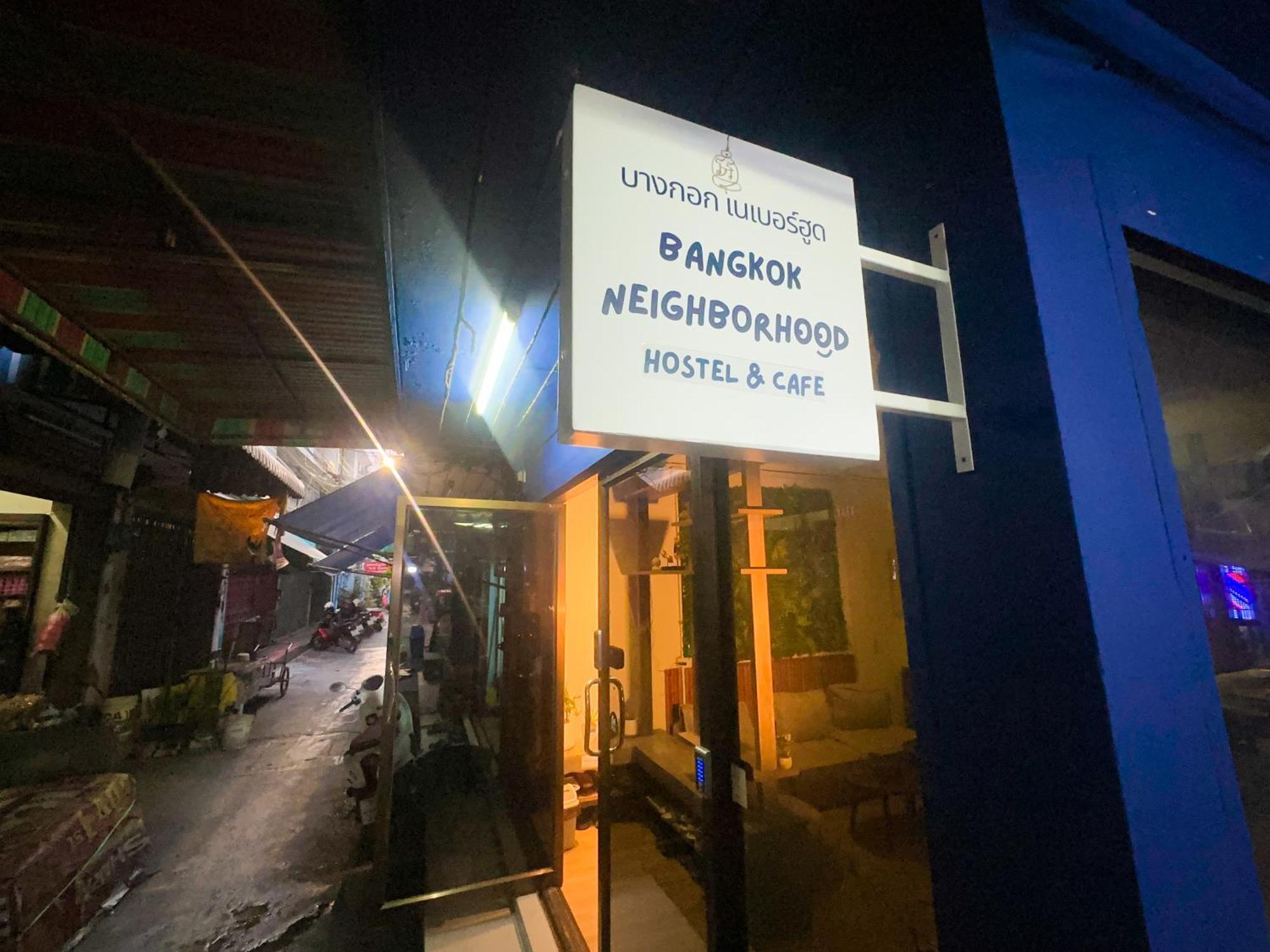 Bangkok Neighborhood Hostel Exterior photo